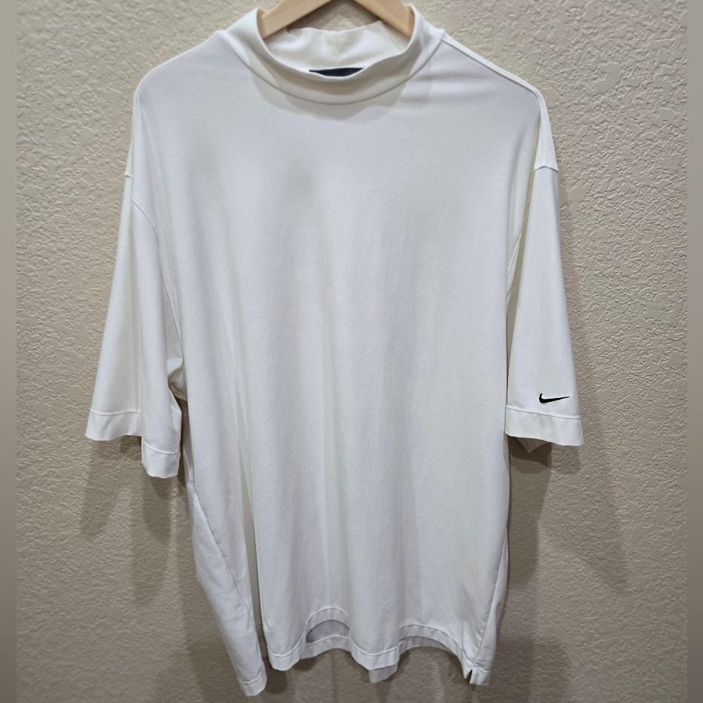 Nike Y2K 2000s Golf White Short Sleeve Tee Raised Collar